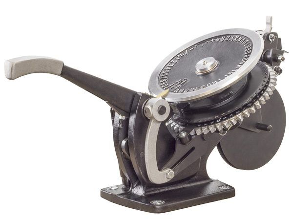 Roovers Manual Metal Tag Embosser